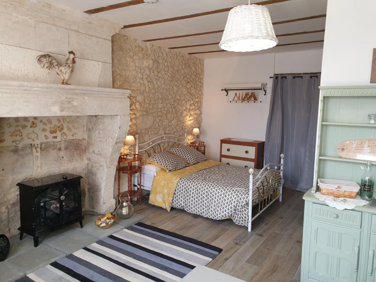 La Vieille Grange - Saint-Privat-Des-Pres Bed and Breakfast Buitenkant foto