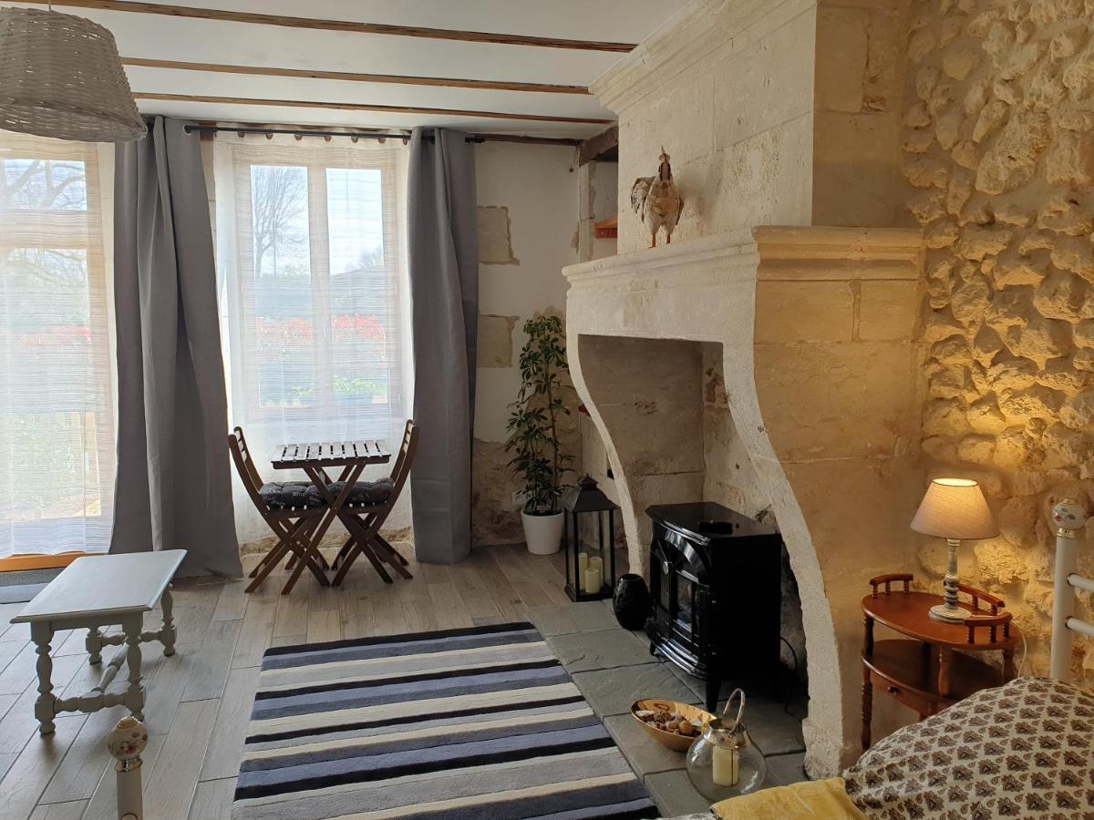 La Vieille Grange - Saint-Privat-Des-Pres Bed and Breakfast Buitenkant foto